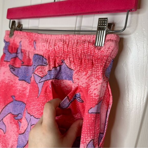 Bad Bunny Un Verano Sin Ti Pink Purple Dolphin Print Short Sz S Beach Lake Pool - Picture 4 of 7